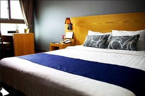 Standard Double Room | Desk, laptop workspace, iron/ironing board, free WiFi