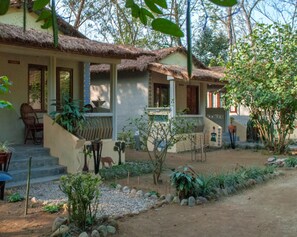 Deluxe Villa, Garden View, Garden Area | Premium bedding, memory foam beds, in-room safe, desk - Machan Country Villa (Kawasoti)