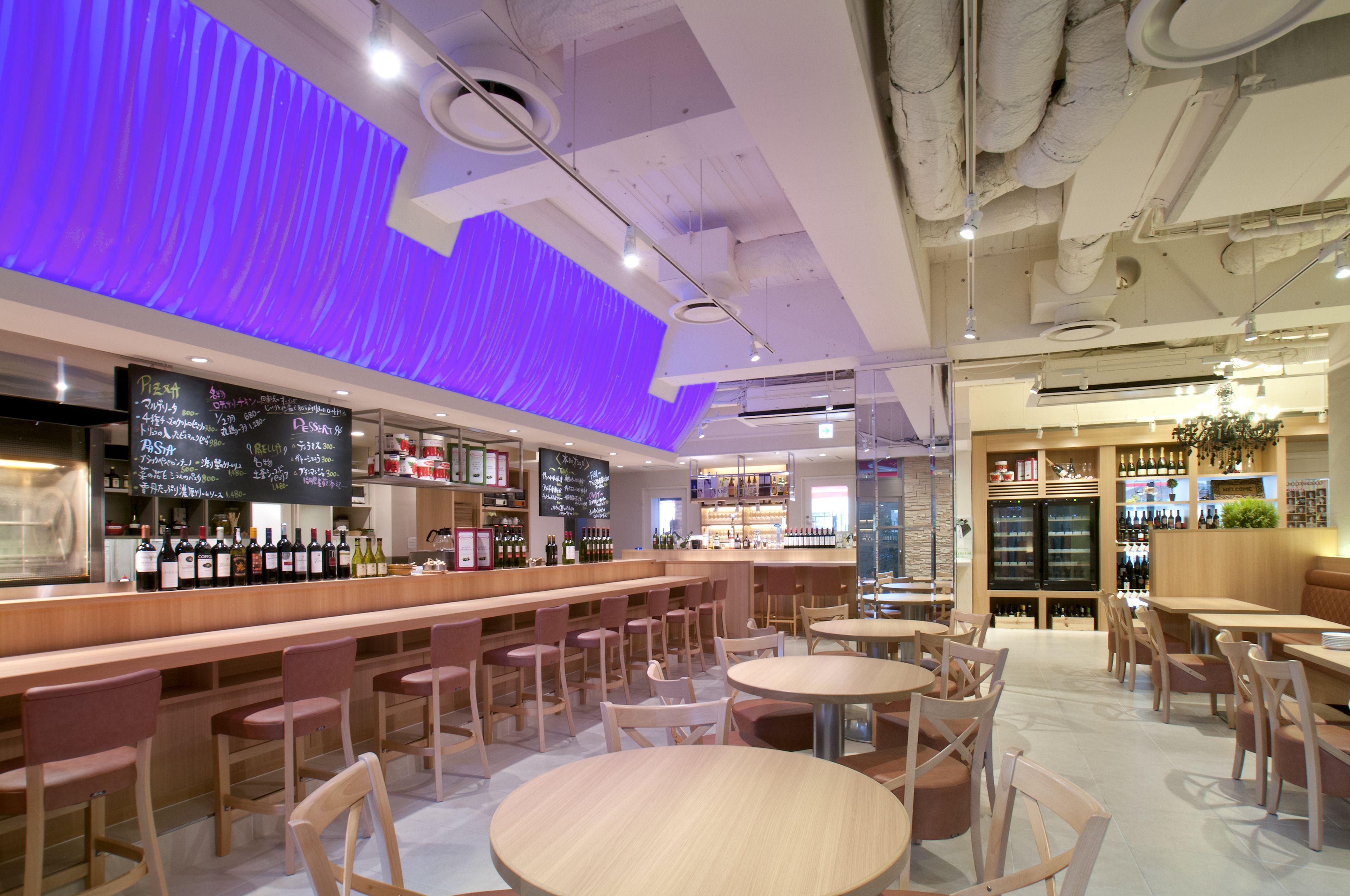 breakfast, lunch, dinner served; italian cuisine