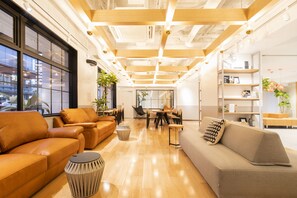 Lobby sitting area - Fukuoka Toei Hotel (Fukuoka)