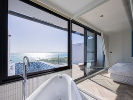 Deluxe Double Room, 1 King Bed, Bathtub, Sea View | View from room