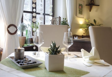 Dinner served, Regional cuisine, garden views