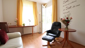 Flat-screen TV - Hotel Kurparkblick (Bad Bergzabern)