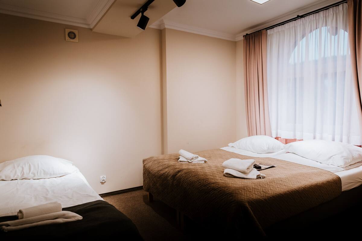 triple room | 1 bedroom, desk, laptop workspace, free wifi