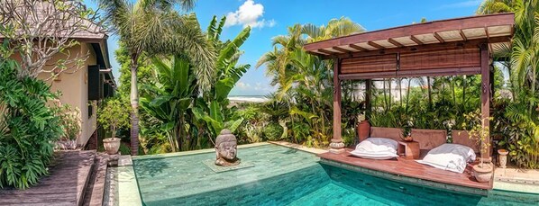 Gazebo - Lautan Kupu Kupu Villa (Canggu)