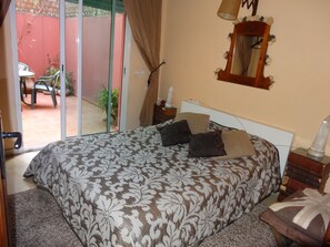 Literie de qualité supérieure, draps fournis