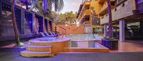 Outdoor pool, pool loungers