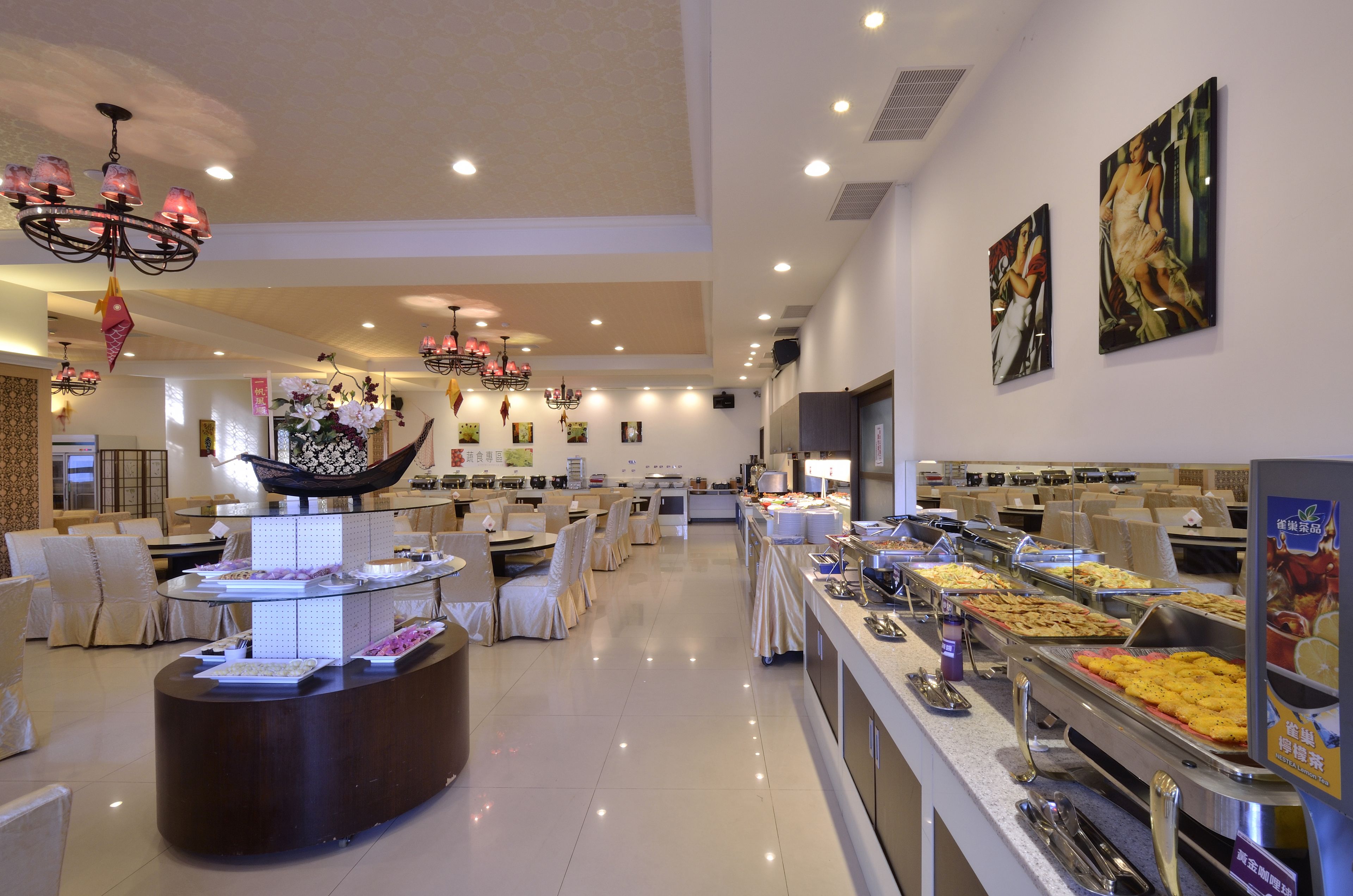 breakfast (twd 200 per person)