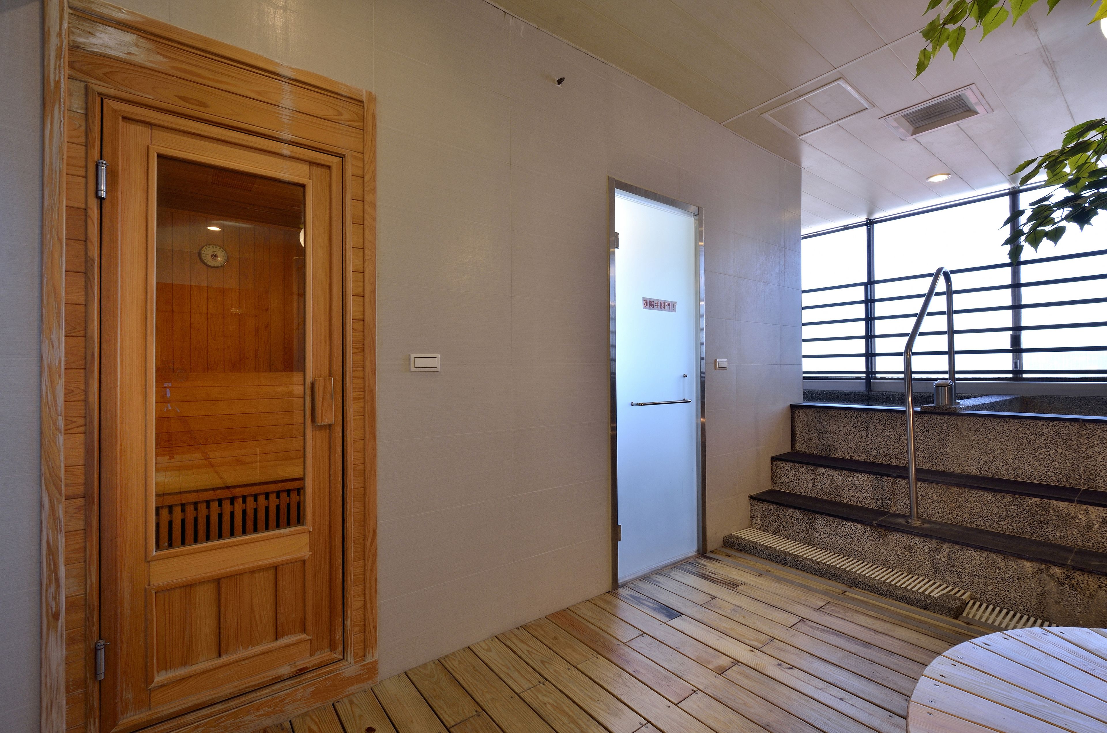 sauna, steam room