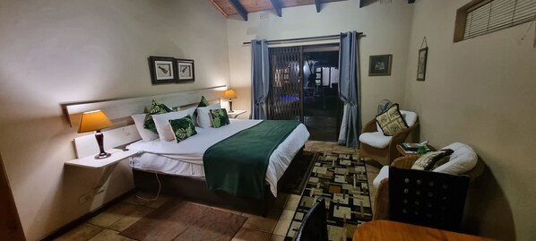 Doppelzimmer (Bachelor) | Zimmersafe, Verdunkelungsvorhänge, kostenloses WLAN