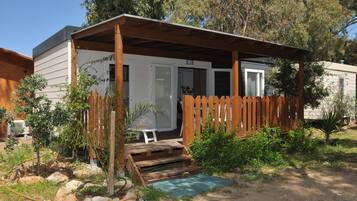Premium Mobile Home | In-room safe