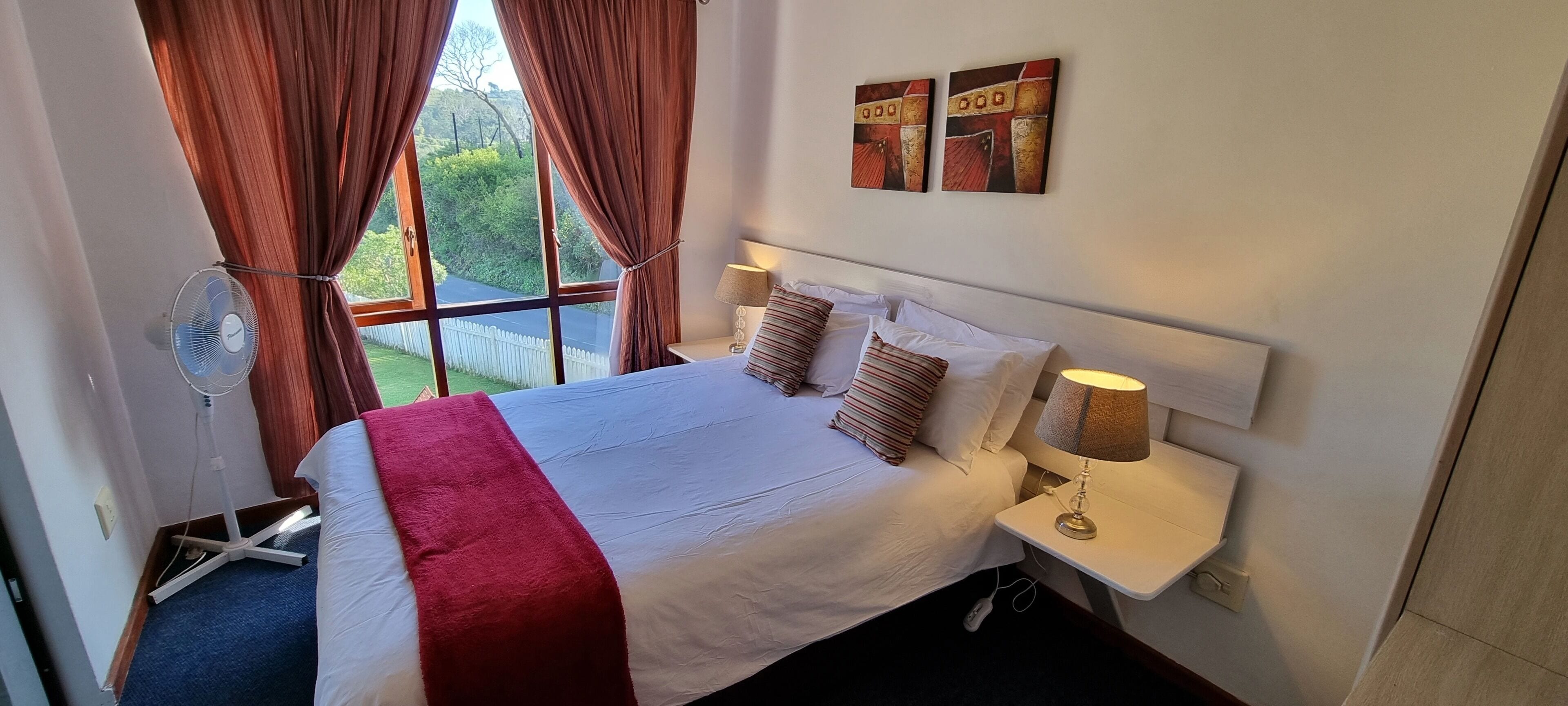 Cottage (3) | 2 bedrooms, in-room safe, blackout drapes, iron/ironing board