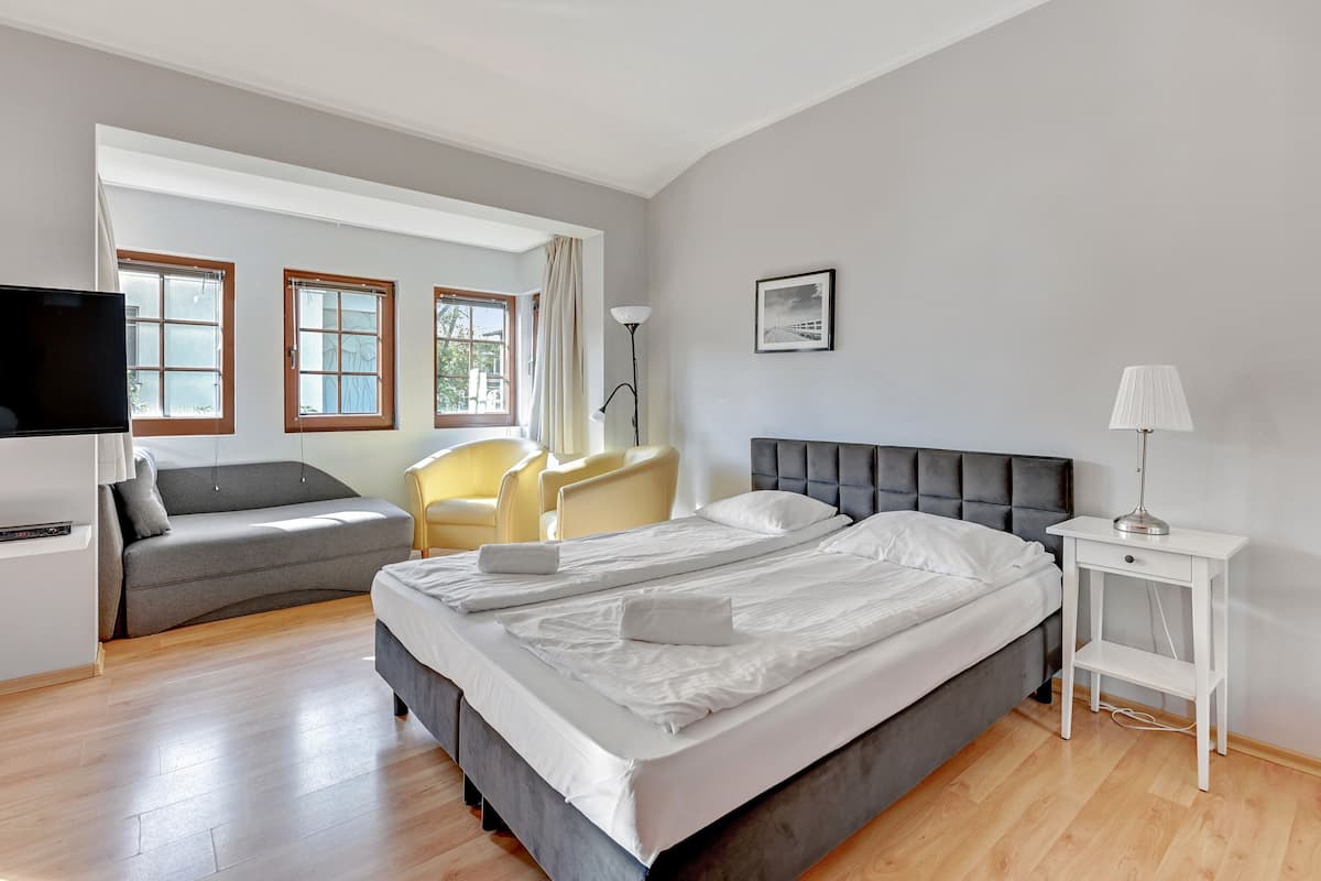 Apartamento, 1 cama de casal e sofá-cama, ao lado da praia (for 3 people) | Ferros/tábuas de passar roupa, berços (sobretaxa), Wi-Fi de cortesia