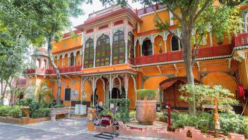 Quarto com design assinado | 1 quarto, roupas de cama premium, frigobar, cofres nos quartos