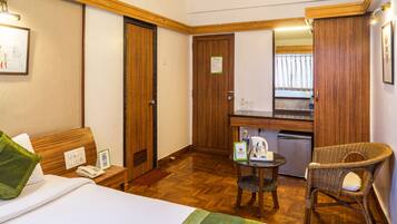 Standard Room | Breakfast area