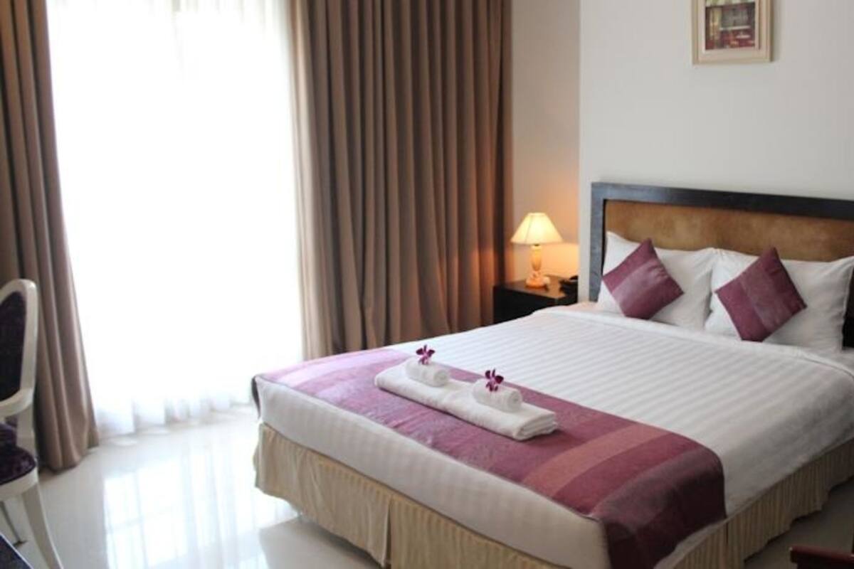 Superior Double Room | Minibar, in-room safe, desk, free WiFi
