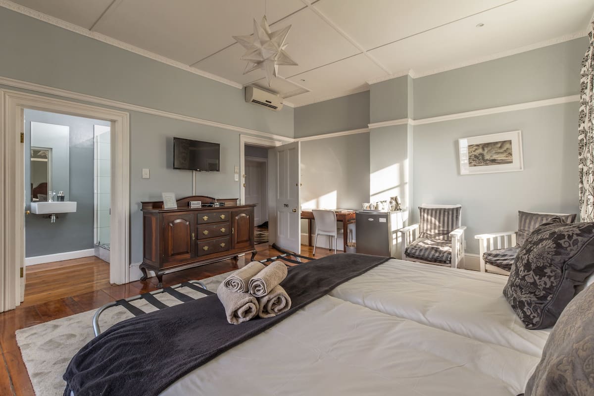 The Corner House - Double room | Minibar, desk, laptop workspace, iron/ironing board (on request)