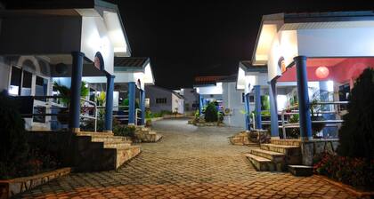 Mount Pleasant Inns & Apartment