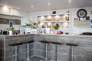 Bar (in der Unterkunft)