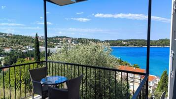 Alloggio Design su due livelli, balcone, vista mare | Terrazza/patio