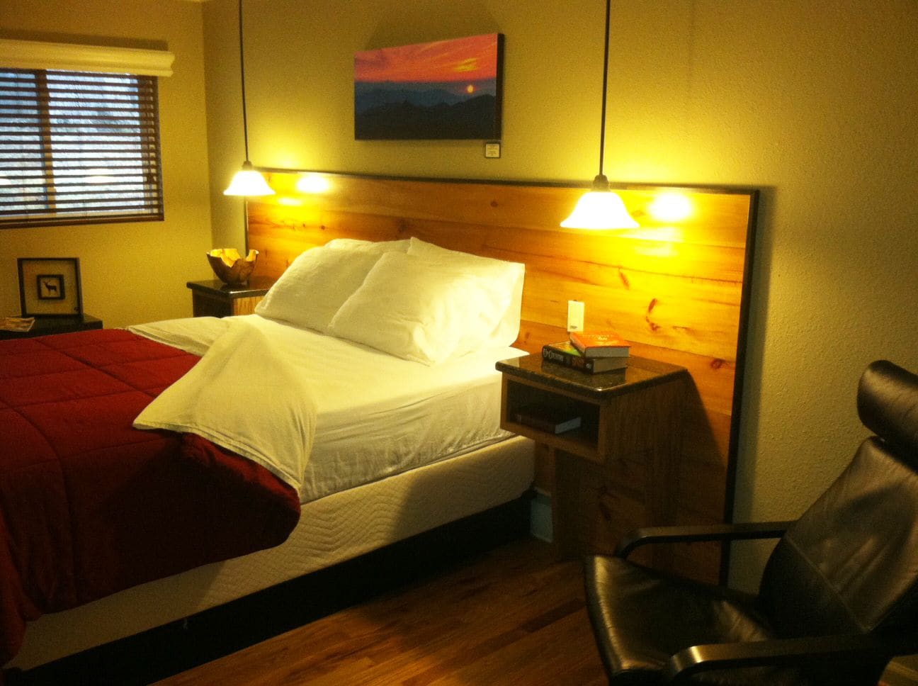 1 bedroom, premium bedding, iron/ironing board, free wifi