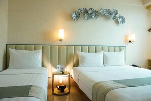 Family Room | In-room safe, desk, laptop workspace, soundproofing