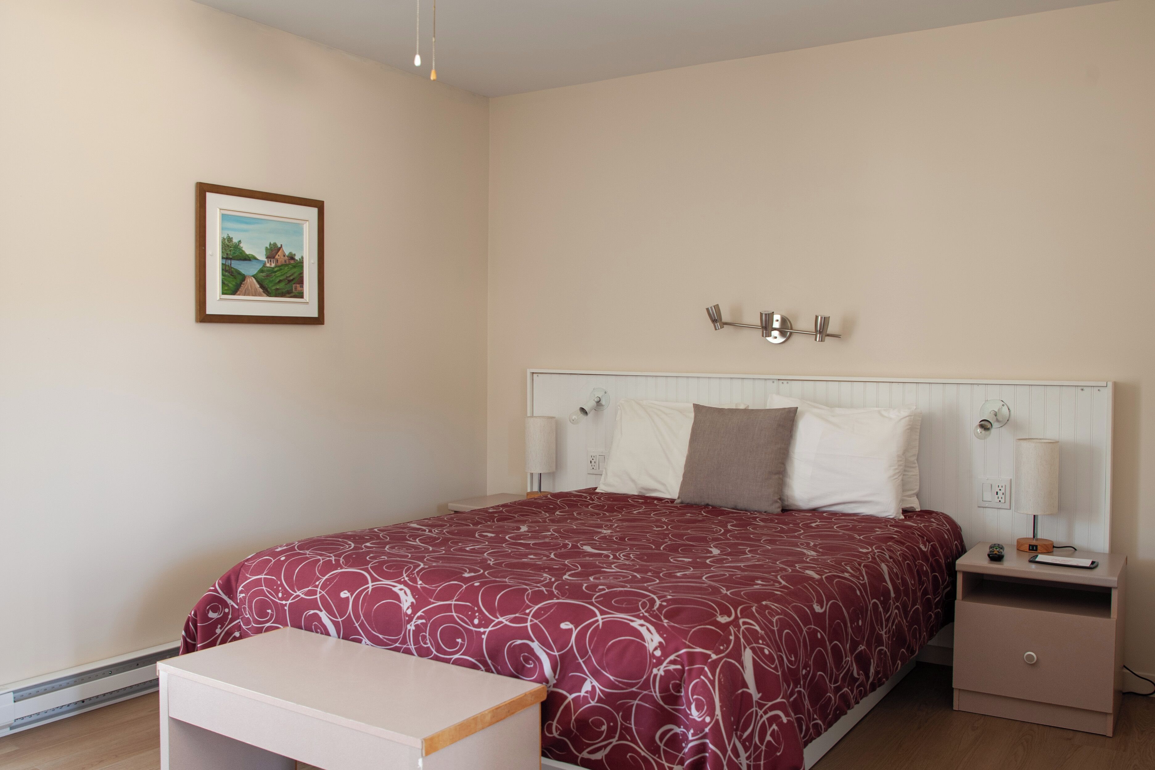 Habitación doble, cocina básica | Wifi gratis y ropa de cama