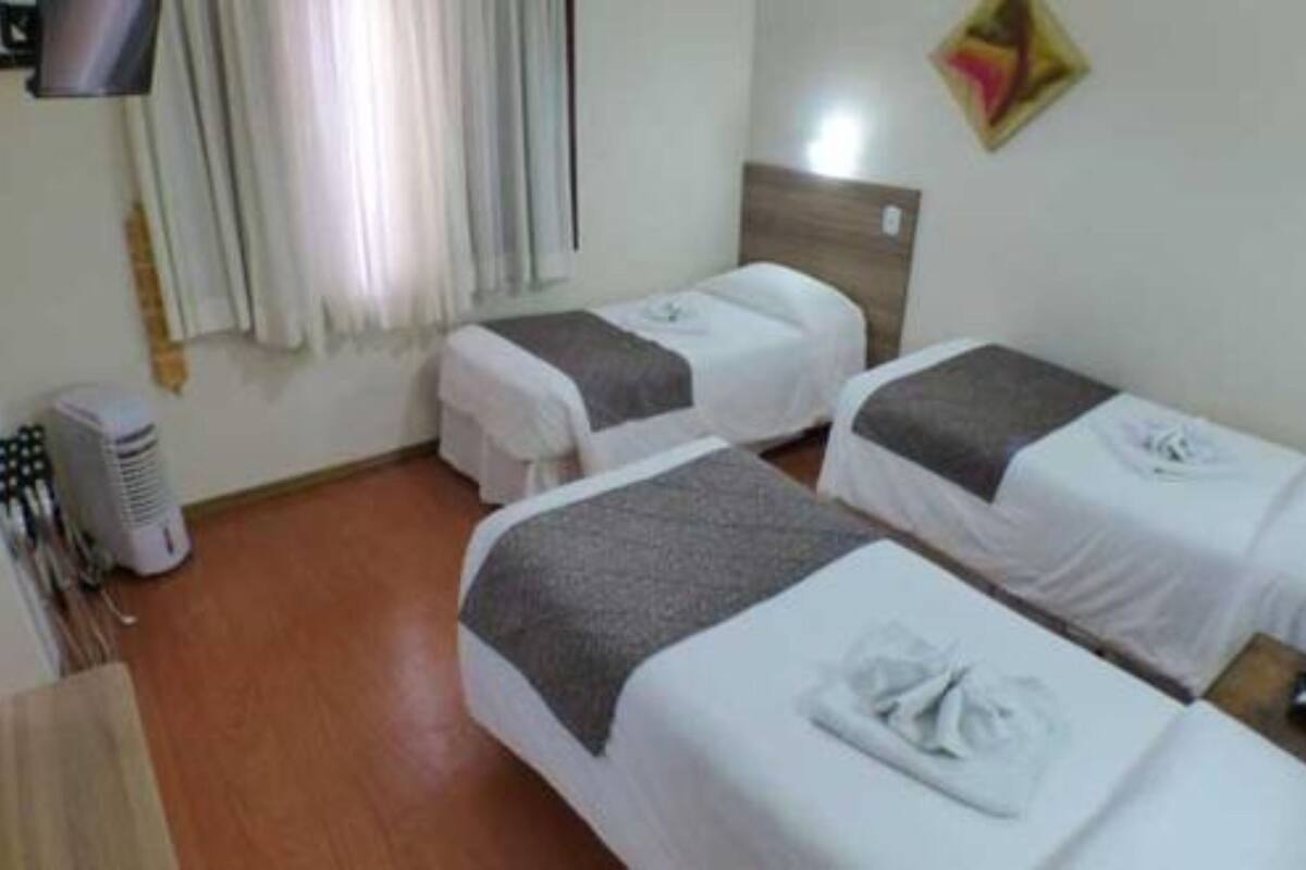 standard room, 3 single beds | 1 bedroom, minibar, free wifi