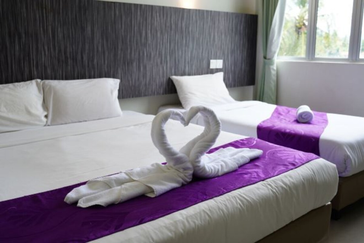 Desk, iron/ironing board (on request), WiFi (free), bed sheets