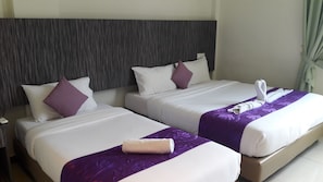 Desk, iron/ironing board, free WiFi, bed sheets - Salsa Resort Langkawi (Langkawi)