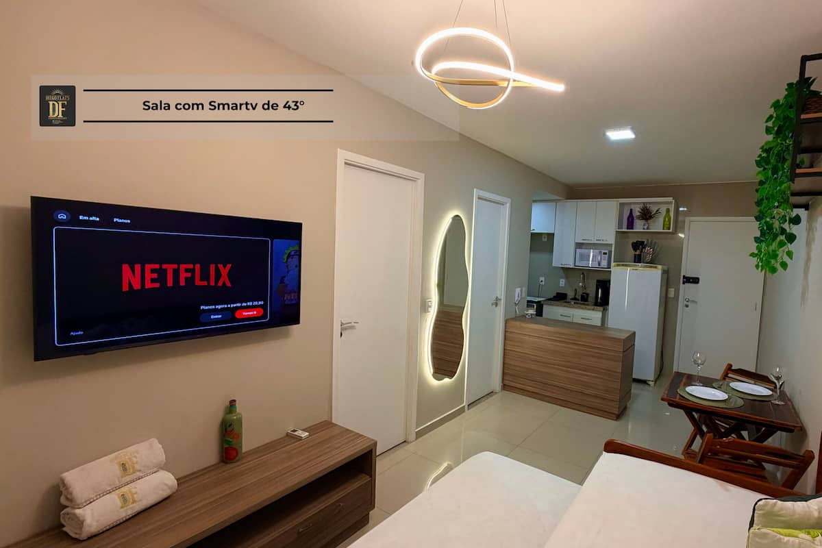 Appartement Premier | Aire de séjour | Téléviseur connecté, Netflix, table de ping-pong