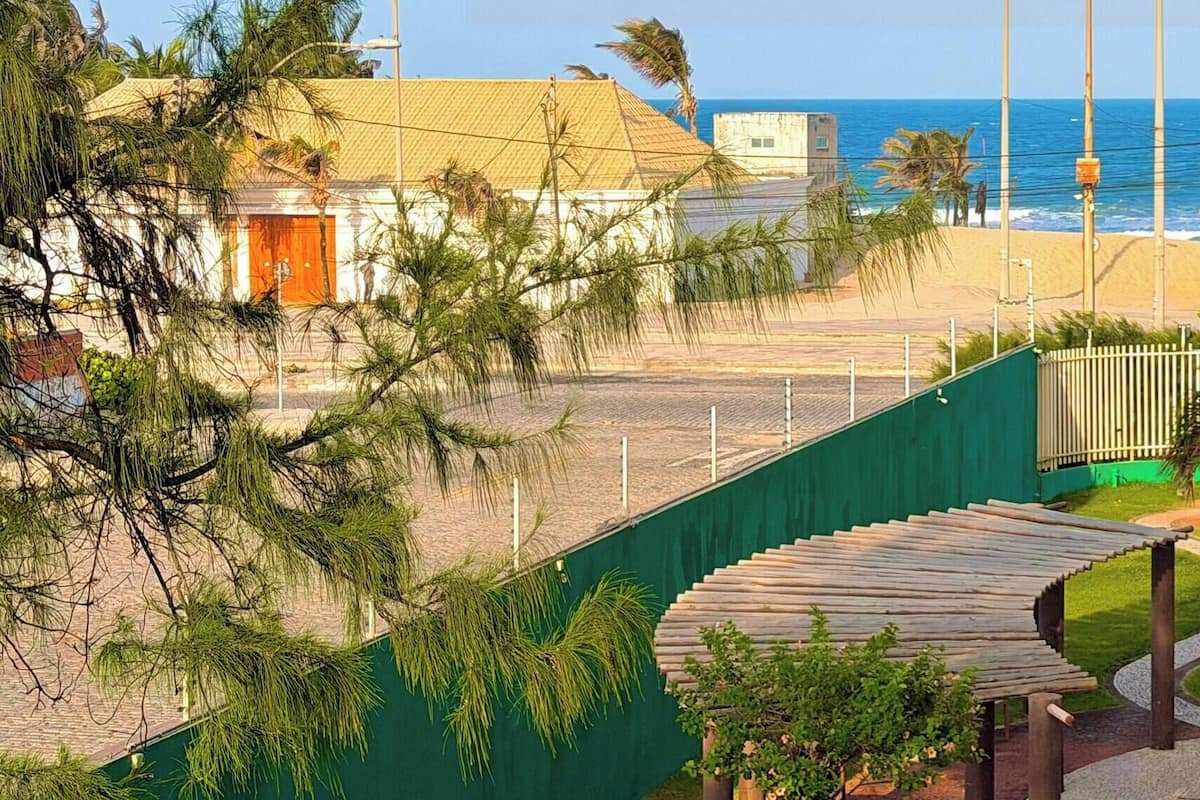 Comfort Studio | Pemandangan dari bilik