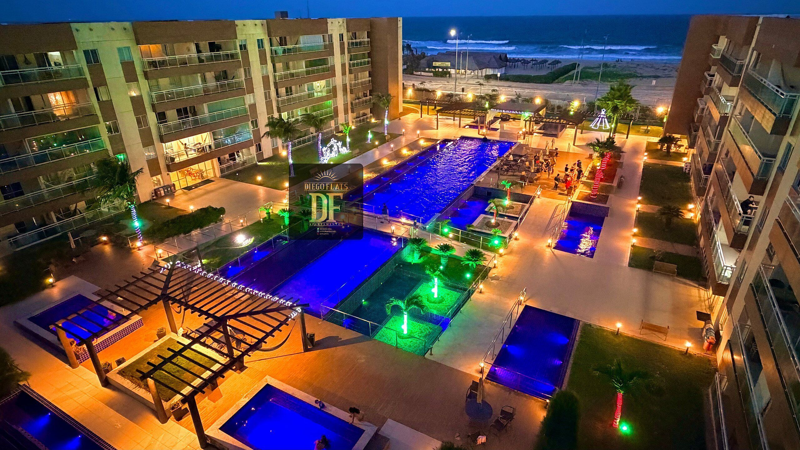 4 outdoor pools, pool umbrellas, sun loungers