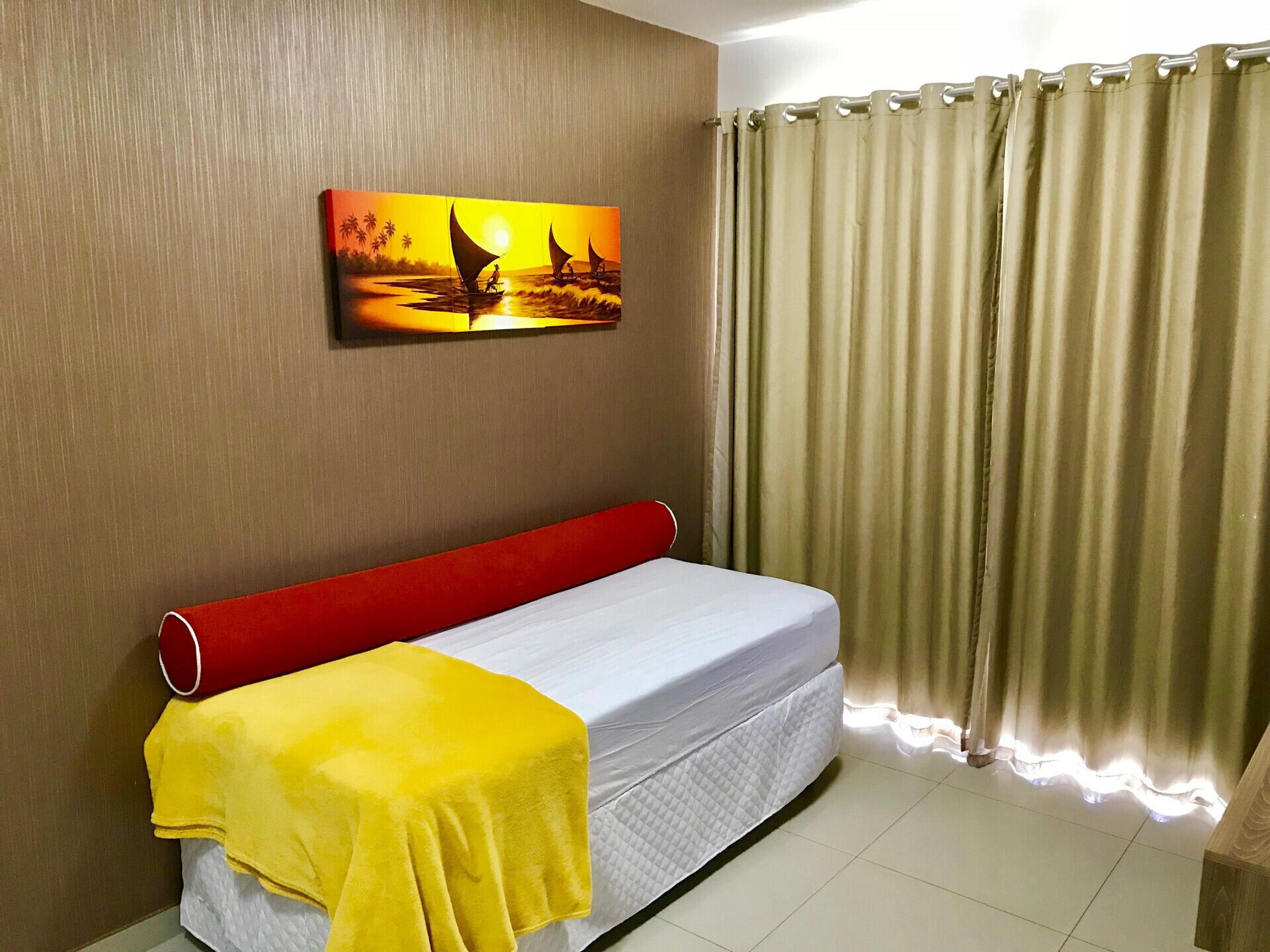 1 bedroom, Egyptian cotton sheets, premium bedding, laptop workspace
