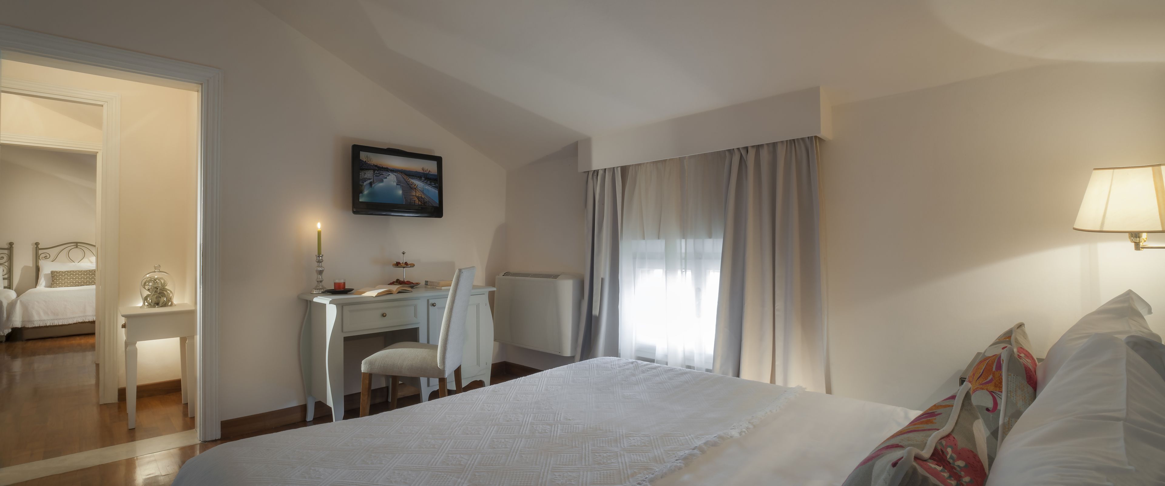 junior suite | minibar, in-room safe, free wifi, bed sheets