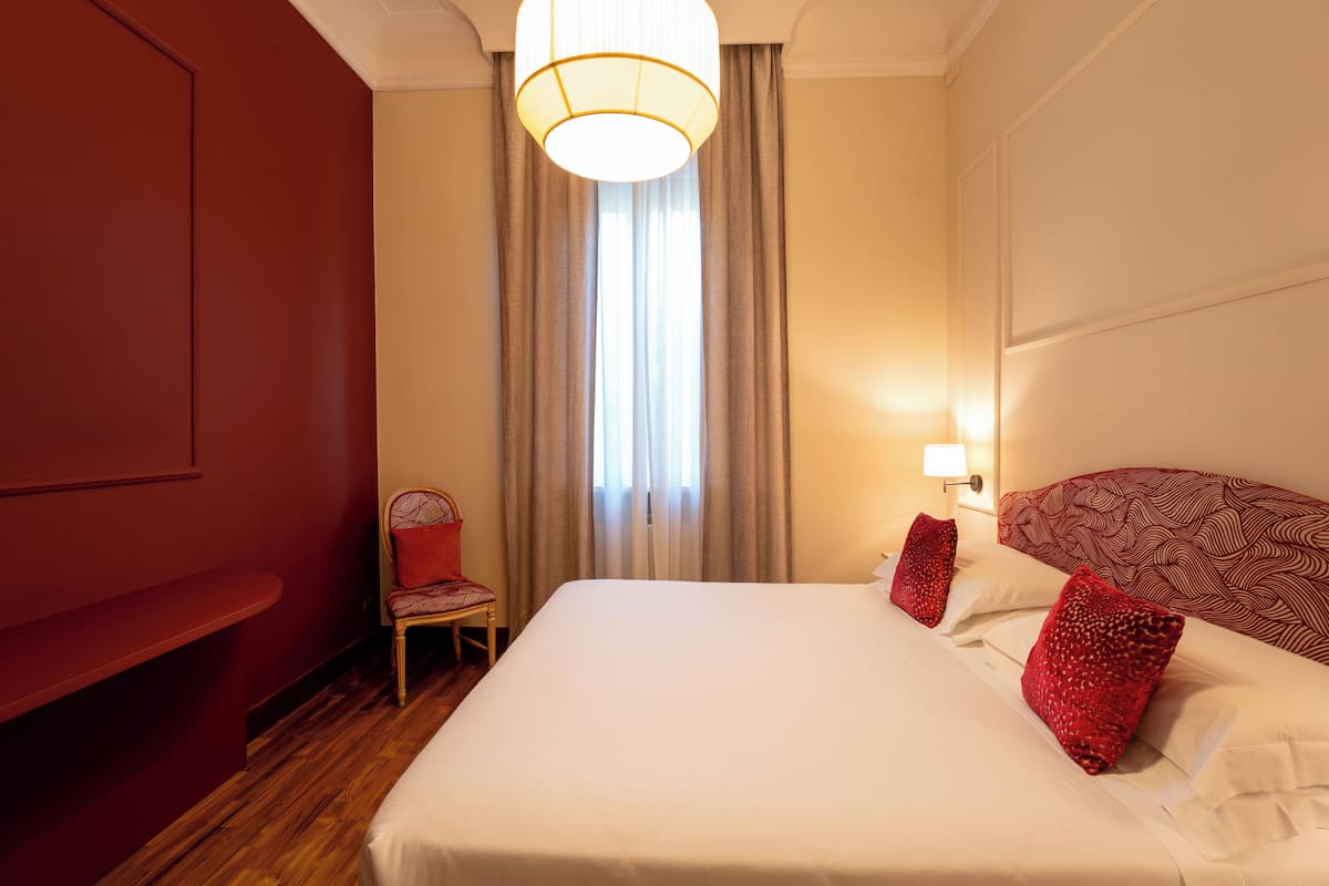 Superior Double Room | Minibar, in-room safe, WiFi (free), bed sheets