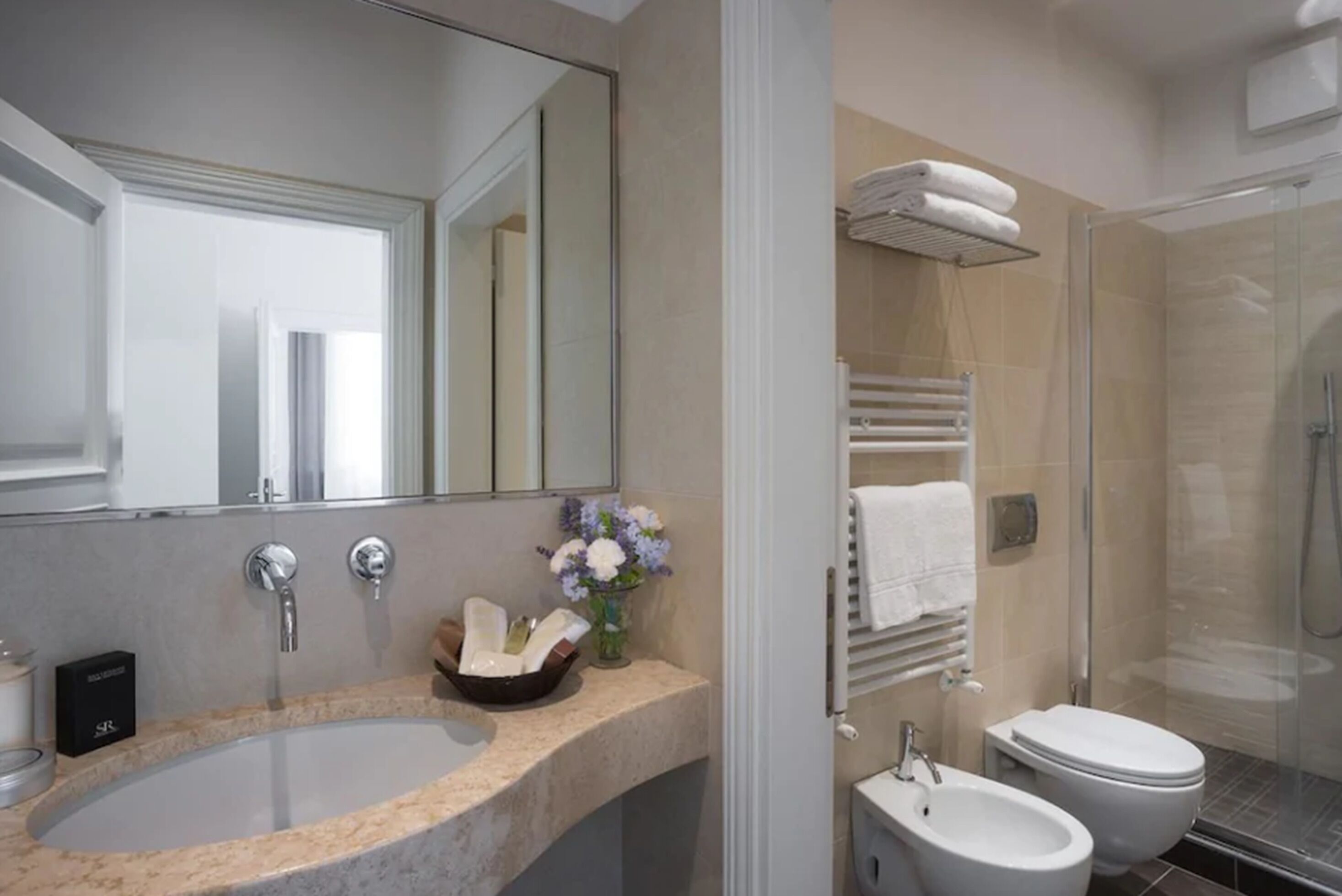 shower, rainfall showerhead, free toiletries, hair dryer