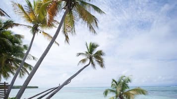 Children’s play area – outdoor