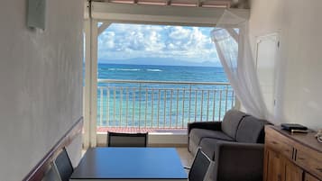 Apartment, 1 Bedroom | Premium bedding, in-room safe, desk, blackout curtains
