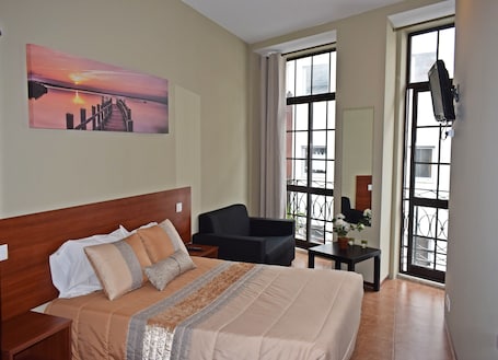 Wifi gratis y ropa de cama