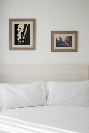 Ropa de cama de alta calidad, edredón y minibar