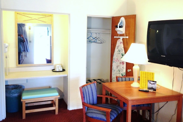 Standard Double Room, 2 Double Beds, Non Smoking