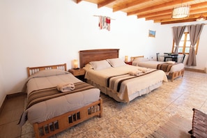 Standard Quadruple Room | In-room safe, free WiFi, bed sheets - Casa Lickana B&B (San Pedro de Atacama)
