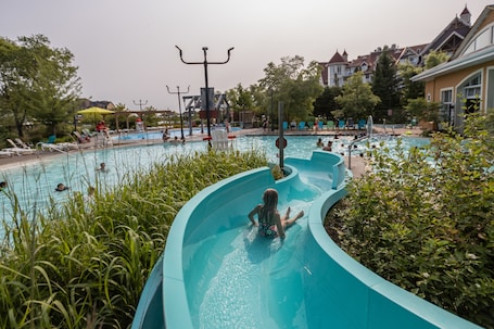 Seasonal outdoor pool, open 8:00 AM to 8:00 PM, sun loungers. Blue Mountain Resort Village Suites