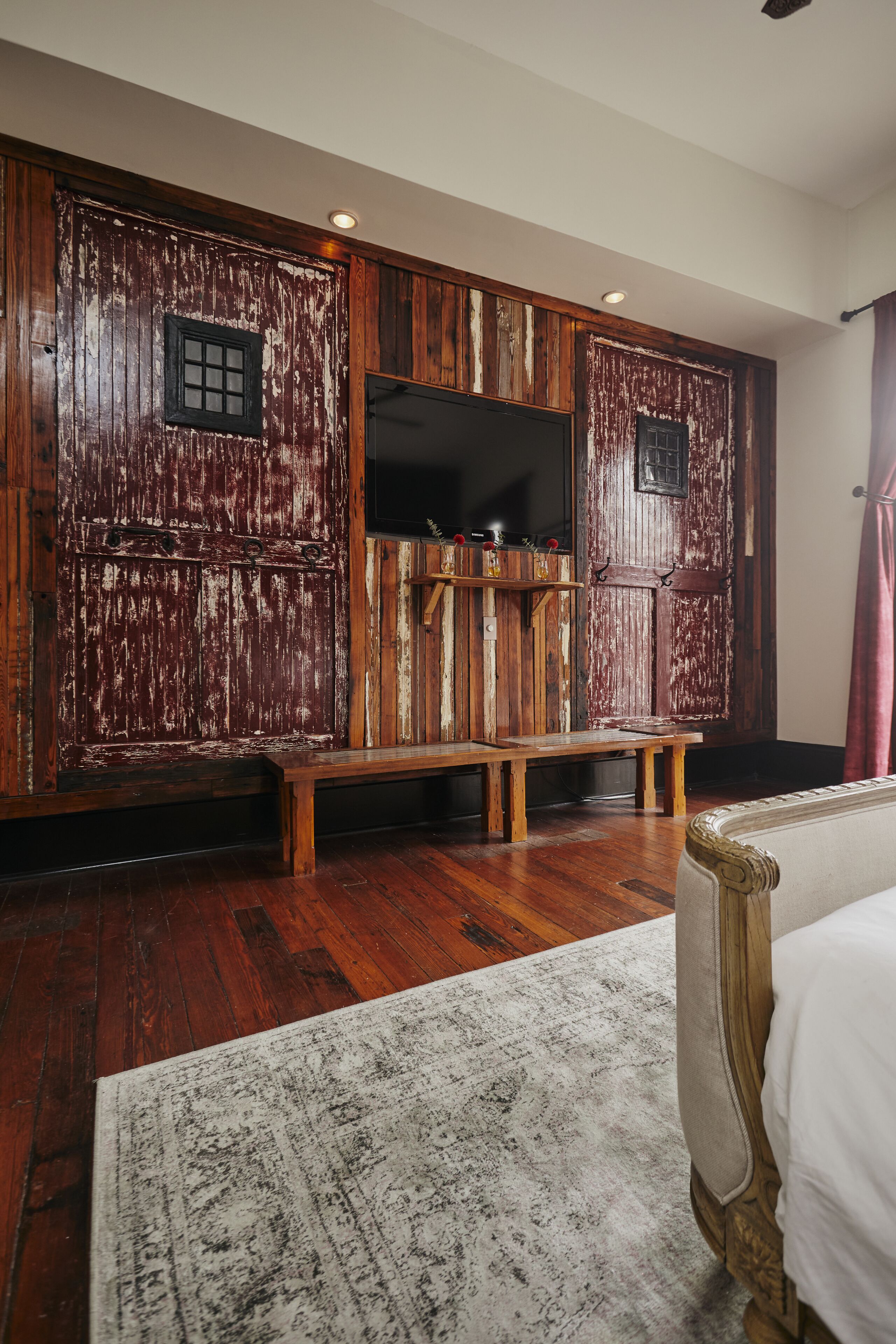 Foto - Royal Street Inn & Bar