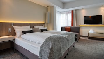 Superior Double Room (Family) | Premium bedding, in-room safe, desk, laptop workspace