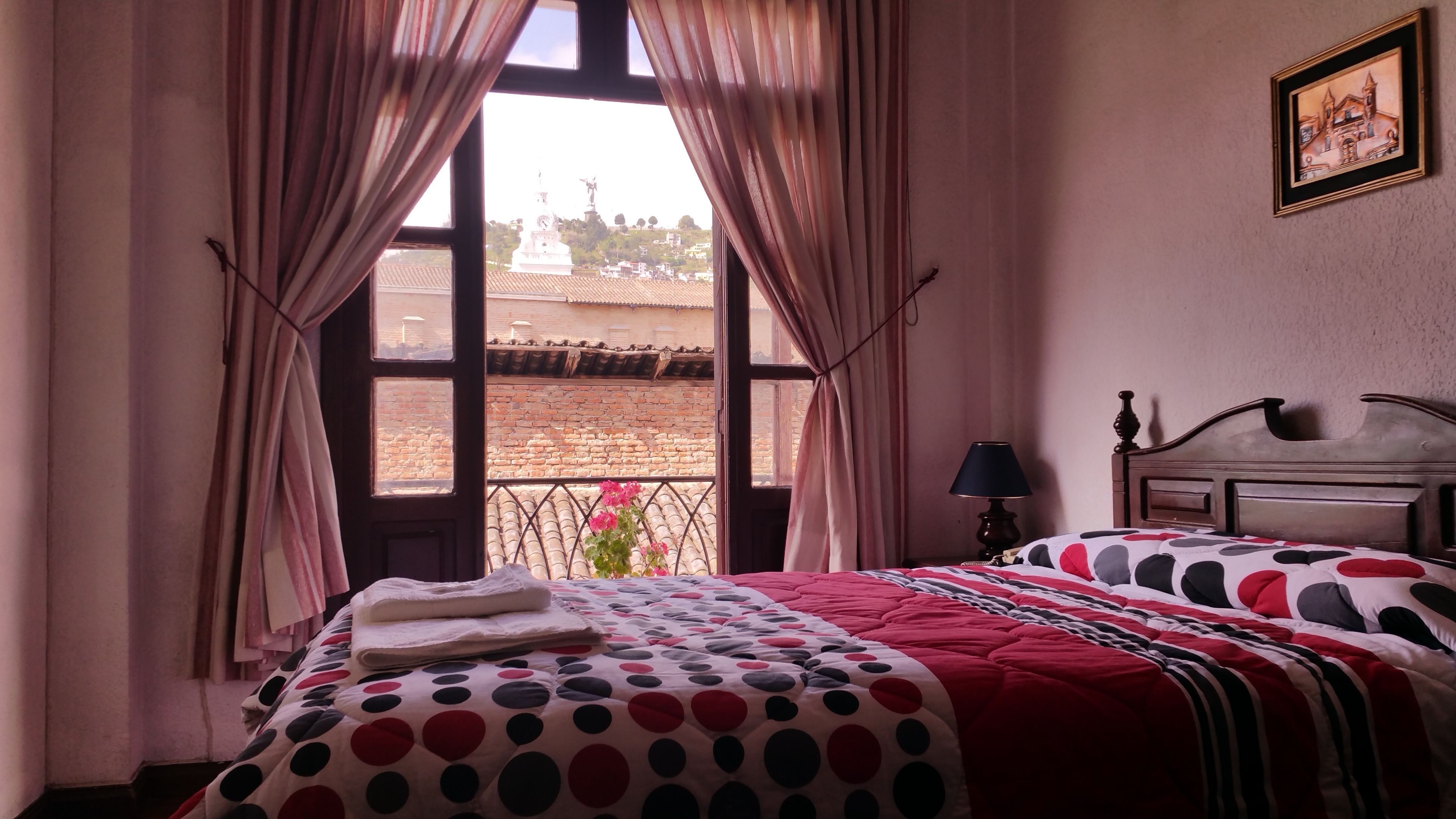 In-room safe, desk, free WiFi, bed sheets