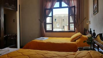 Superior Twin Room | In-room safe, desk, free WiFi, bed sheets