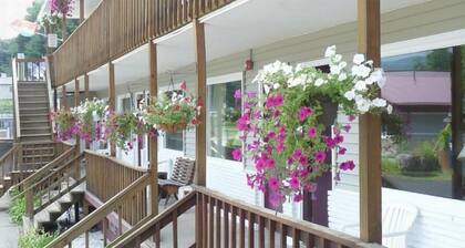 Legacy Inn and Suites