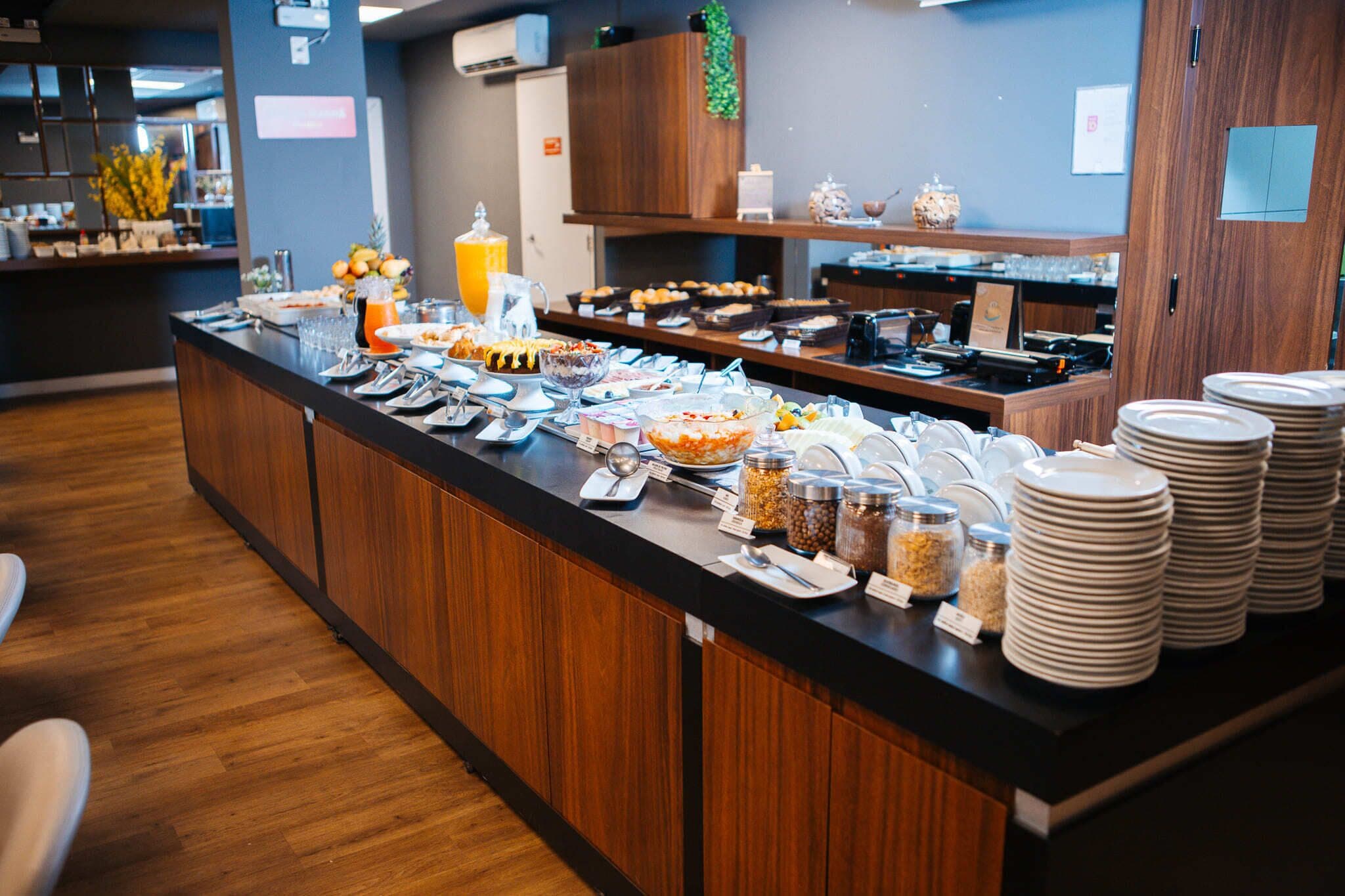 Daily buffet breakfast for a fee